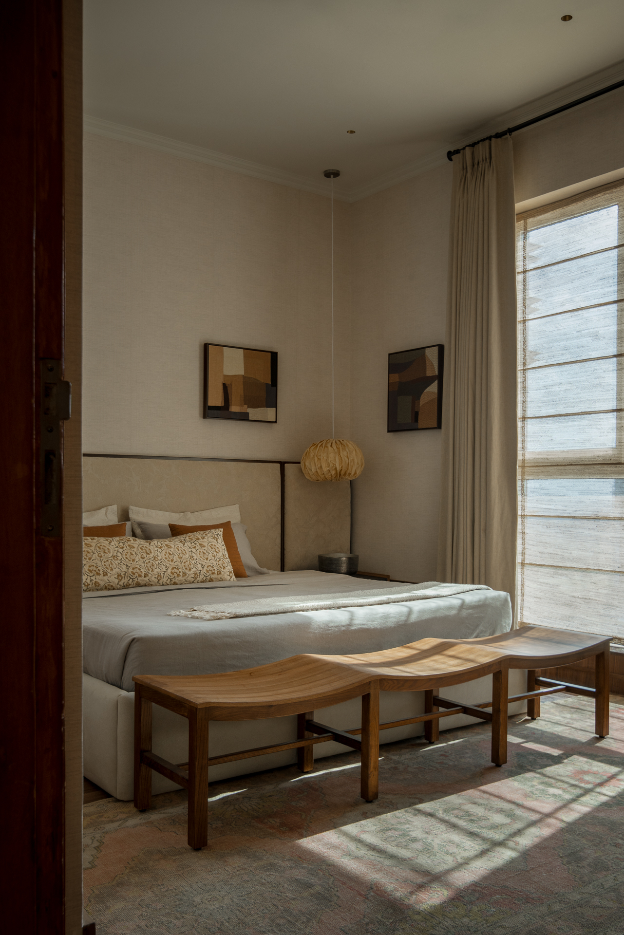 Apartment Noir - Interior Detail